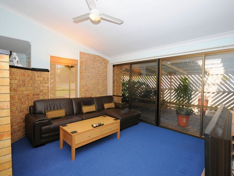 41 Hansen Street, Urangan QLD 4655