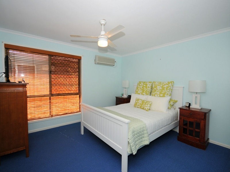 41 Hansen Street, Urangan QLD 4655