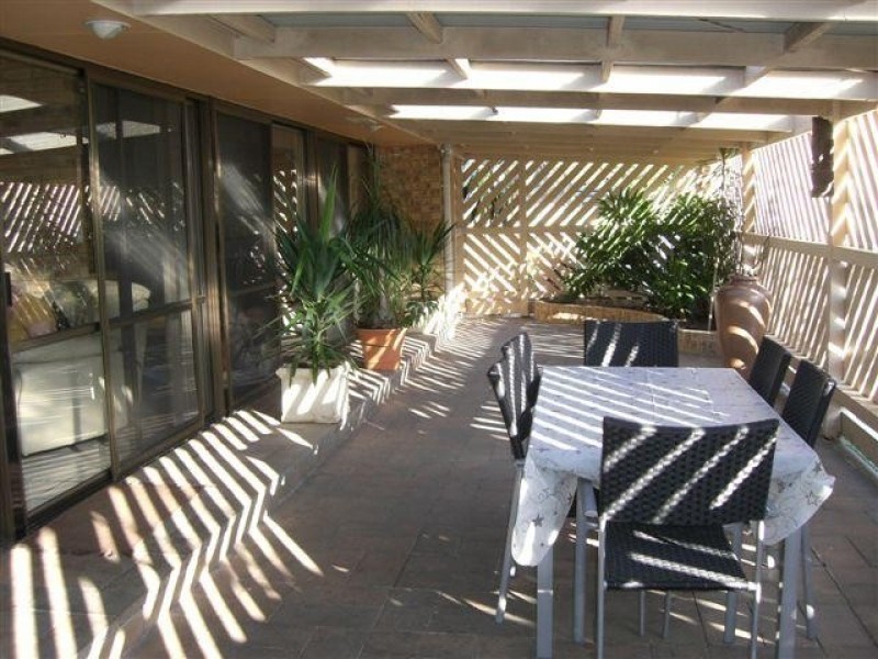 41 Hansen Street, Urangan QLD 4655