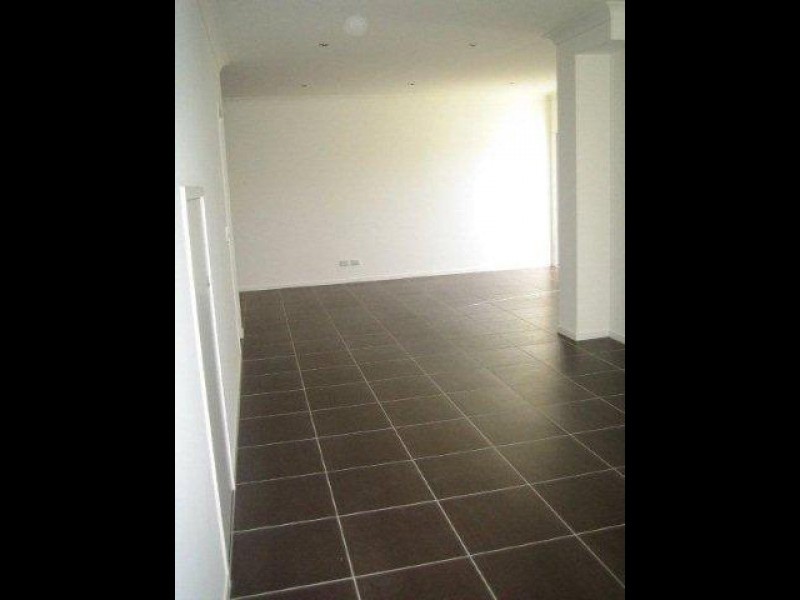 1/42 Careel Close, Helensvale QLD 4212