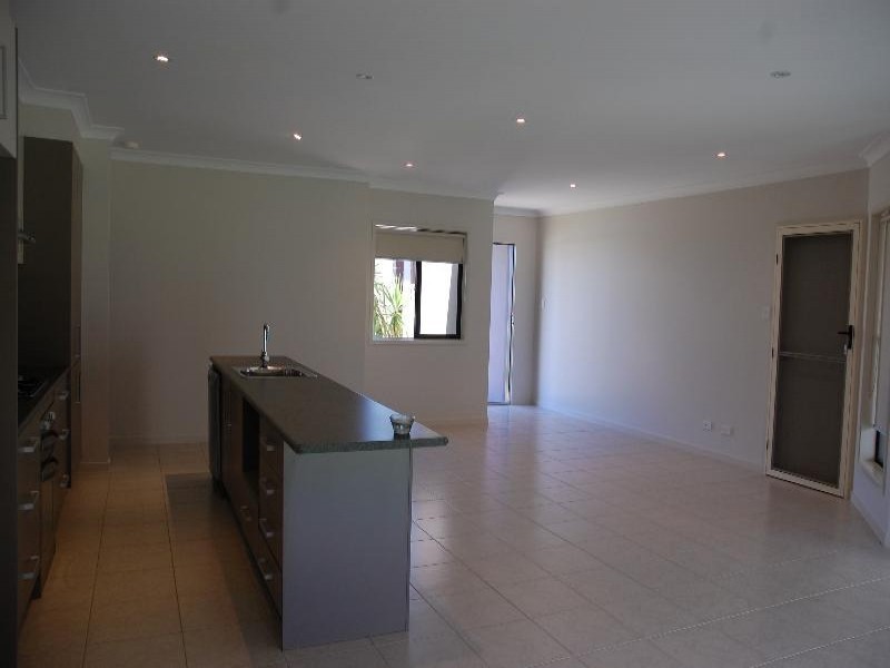 19 Willowtree Drive, Reedy Creek QLD 4227