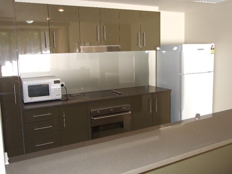 2050/1 Ocean Street, Burleigh Heads QLD 4220