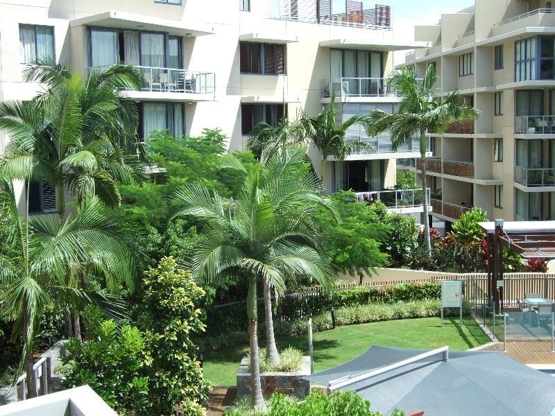 2050/1 Ocean Street, Burleigh Heads QLD 4220