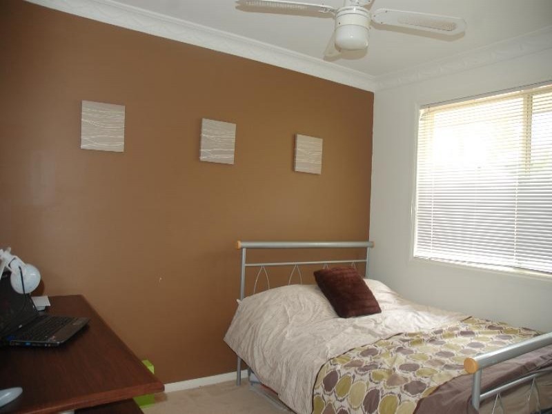 21 Lakeridge Drive, Varsity Lakes QLD 4227