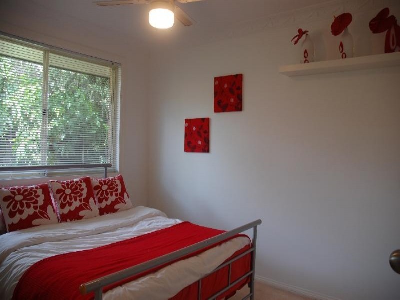 21 Lakeridge Drive, Varsity Lakes QLD 4227