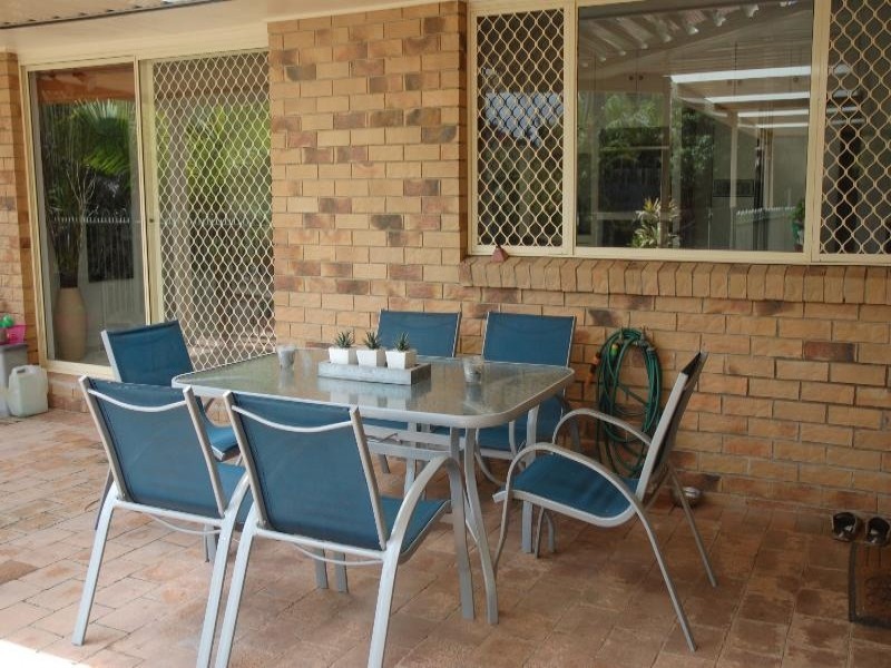 21 Lakeridge Drive, Varsity Lakes QLD 4227