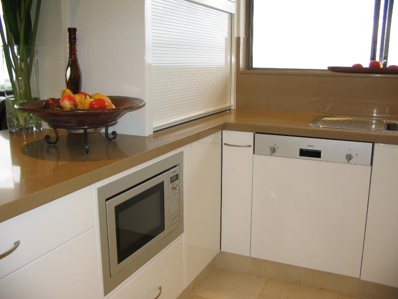 126/45 Hayle Street, Burleigh Heads QLD 4220