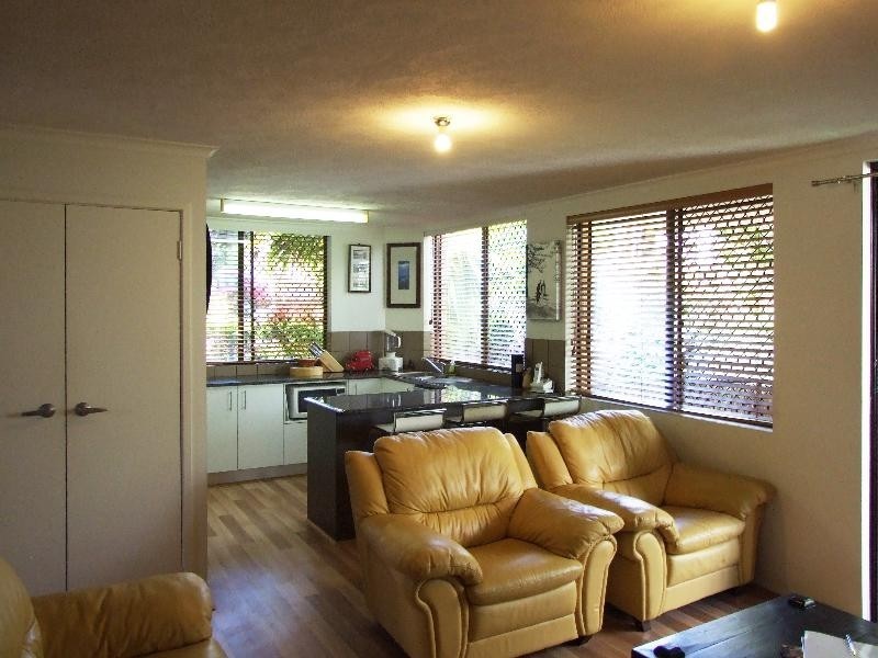 1/26 Stephens Street, Burleigh Heads QLD 4220