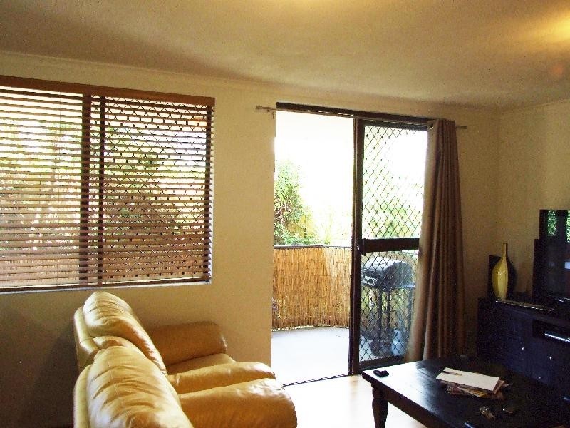 1/26 Stephens Street, Burleigh Heads QLD 4220