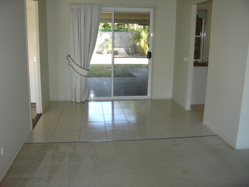 22 Southlake Dr, Varsity Lakes QLD 4227