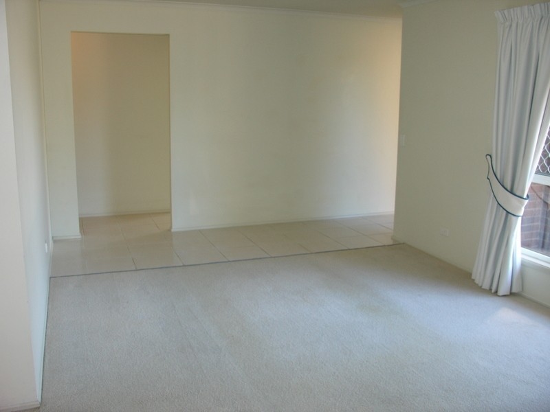 22 Southlake Dr, Varsity Lakes QLD 4227