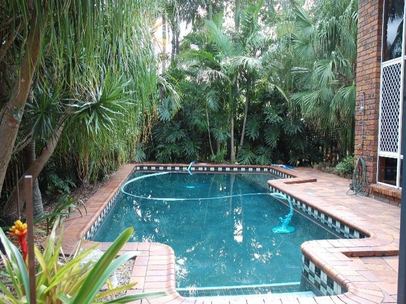 3 Mary Gilmore Court, Burleigh Heads QLD 4220