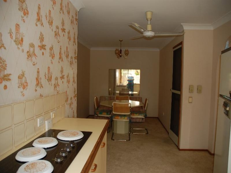 2/79 Mattocks Road, Burleigh Waters QLD 4220