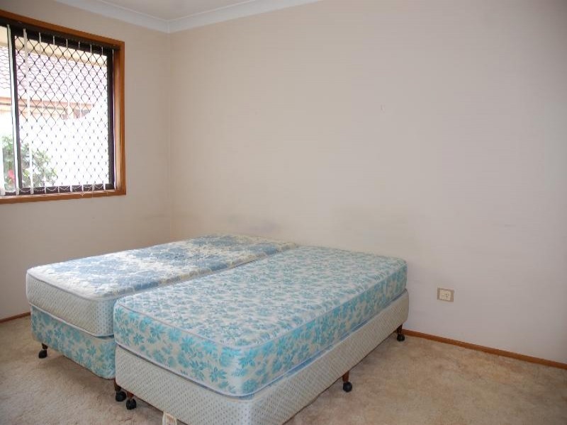 2/79 Mattocks Road, Burleigh Waters QLD 4220