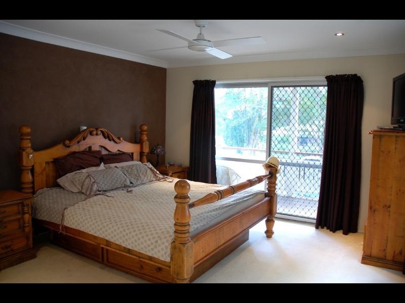 13 Ladds Ridge Road, Burleigh Heads QLD 4220