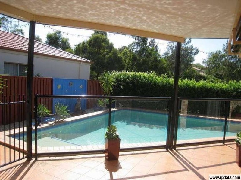 9 Grasstree Way, Molendinar QLD 4214