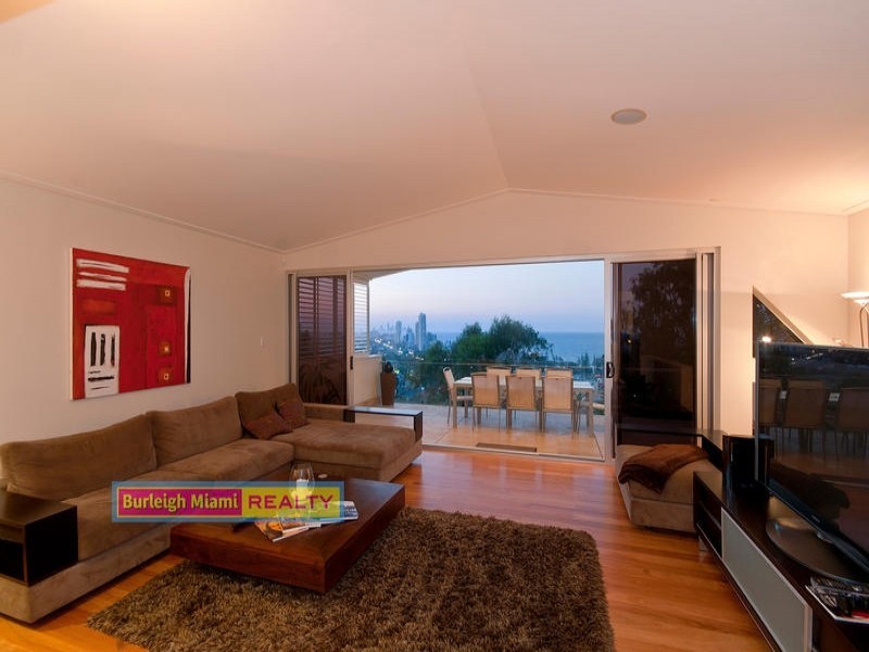 61 George Street, Burleigh Heads QLD 4220