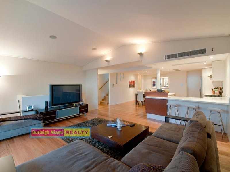 61 George Street, Burleigh Heads QLD 4220