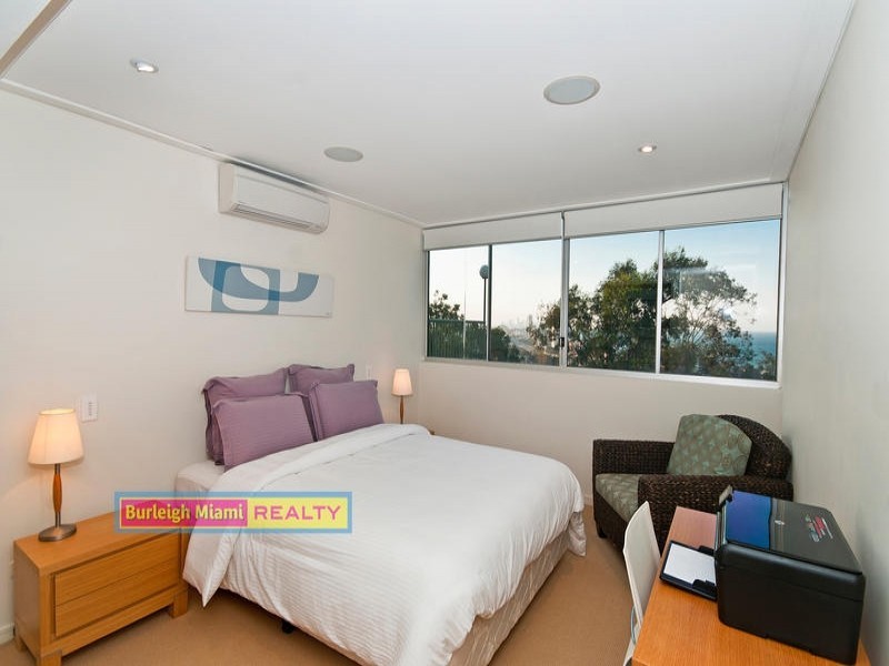 61 George Street, Burleigh Heads QLD 4220