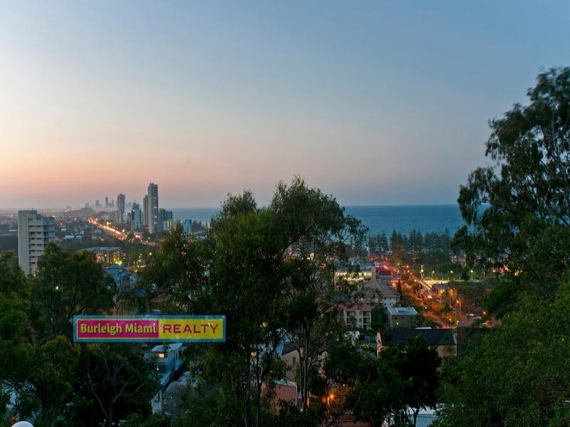 61 George Street, Burleigh Heads QLD 4220