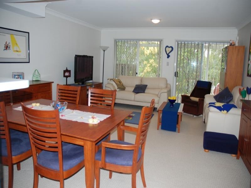 2/15 Bridgman Drive, Reedy Creek QLD 4227