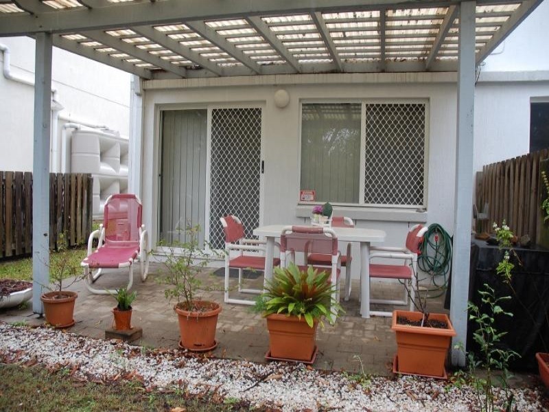 2/15 Bridgman Drive, Reedy Creek QLD 4227