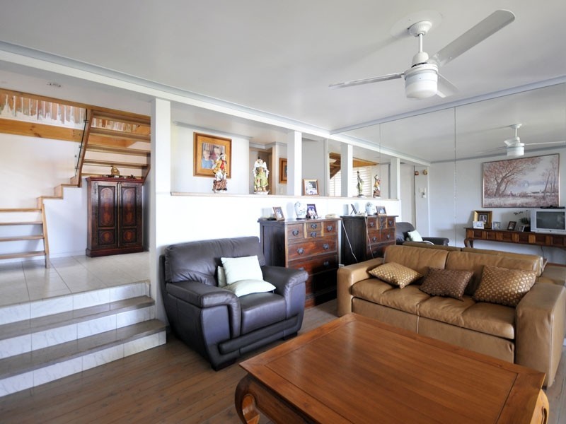 1/8 East Street, Burleigh Heads QLD 4220