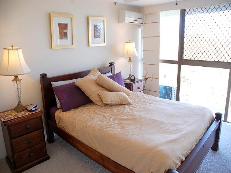 60/45 Hayle Street, Burleigh Heads QLD 4220