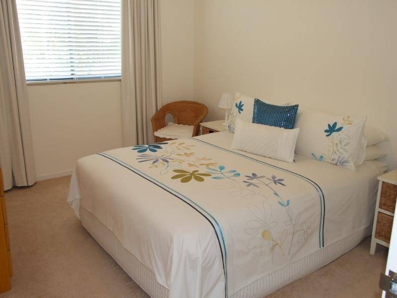 2046/1 Ocean Street, Burleigh Heads QLD 4220