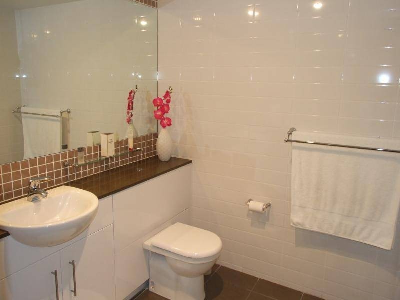 2046/1 Ocean Street, Burleigh Heads QLD 4220