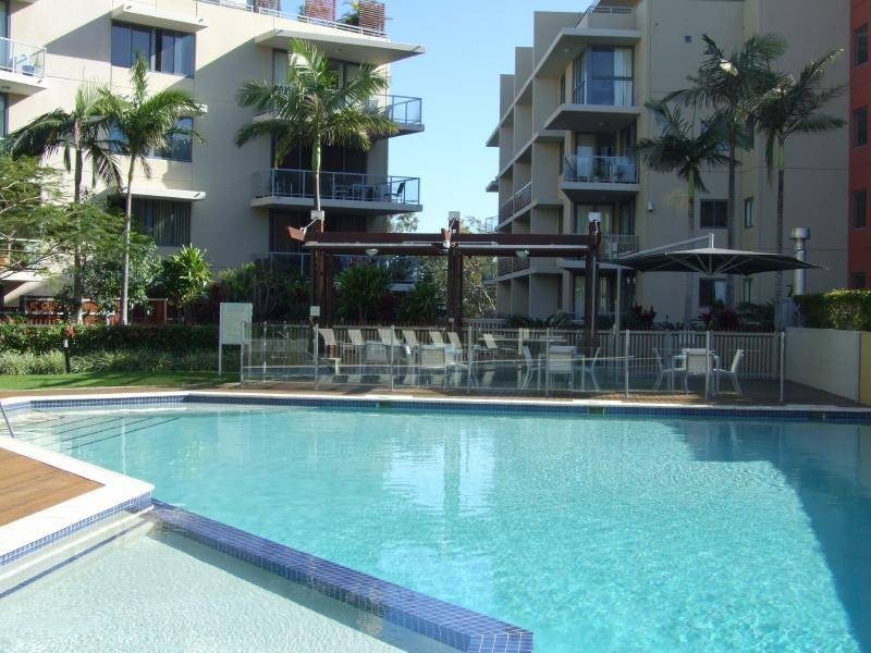 2046/1 Ocean Street, Burleigh Heads QLD 4220