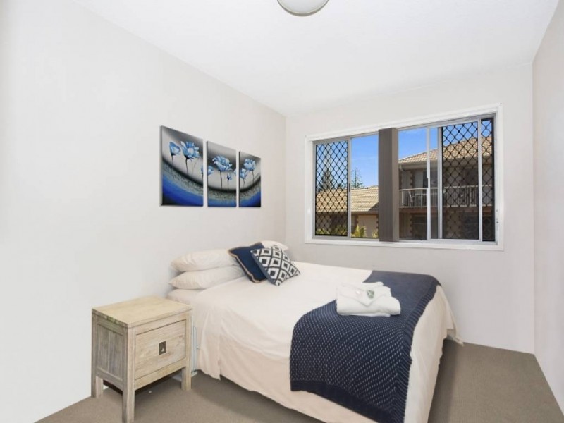 10/168 Hedges Avenue, Mermaid Beach QLD 4218