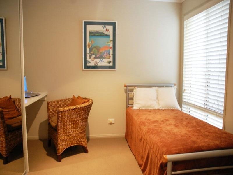 16 Northwestern Ct, Varsity Lakes QLD 4227