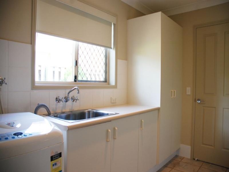 16 Northwestern Ct, Varsity Lakes QLD 4227