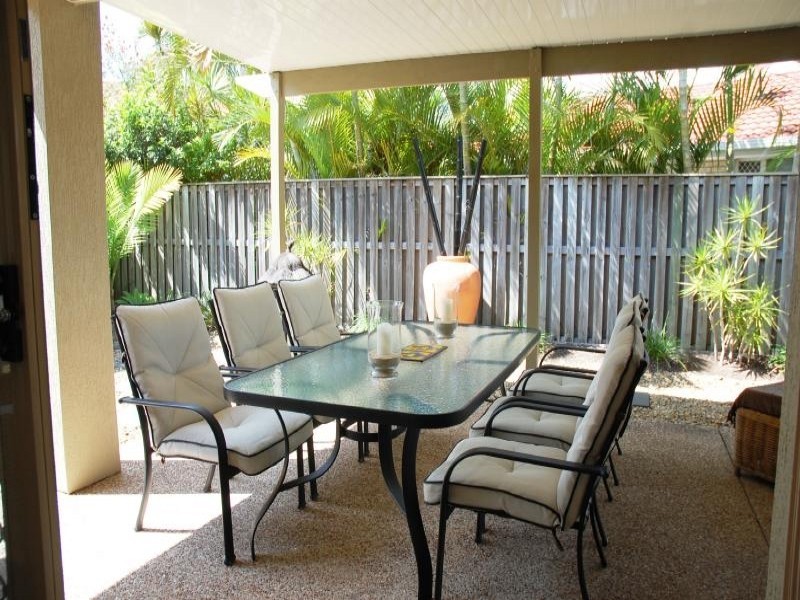 16 Northwestern Ct, Varsity Lakes QLD 4227