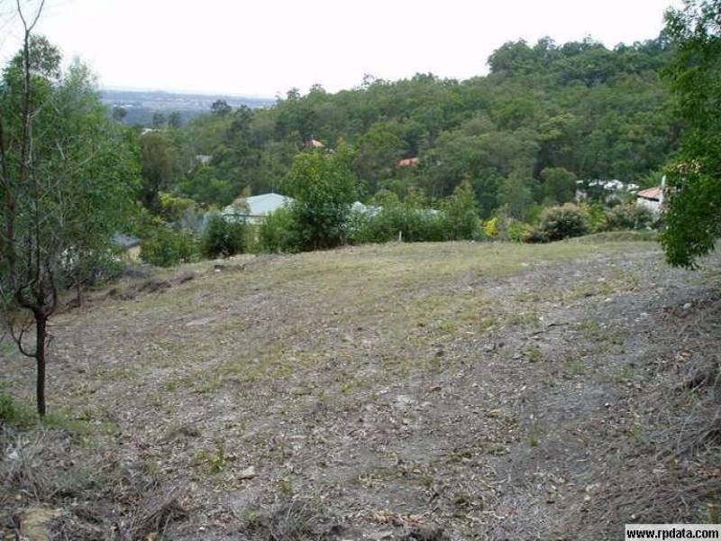 13 Seascape Ct, Tallai QLD 4213