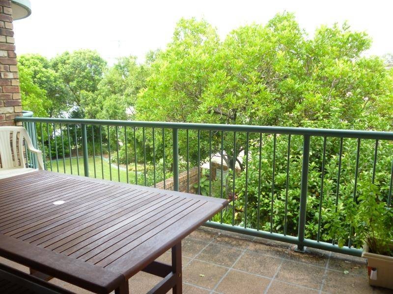 6/17 Korina Avenue, Coolangatta QLD 4225