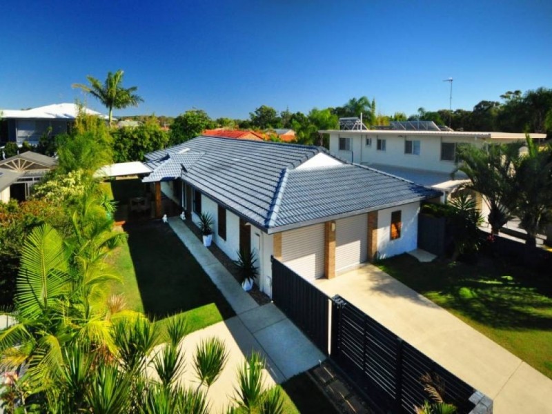 7 Joan Street, Burleigh Waters QLD 4220