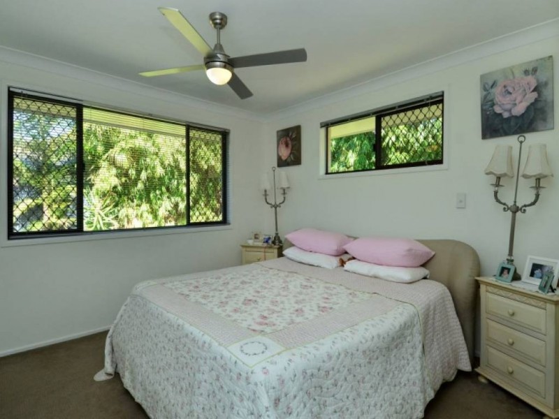 7 Joan Street, Burleigh Waters QLD 4220