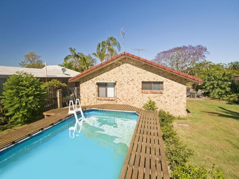 29 Melaleuca Drive, Palm Beach QLD 4221