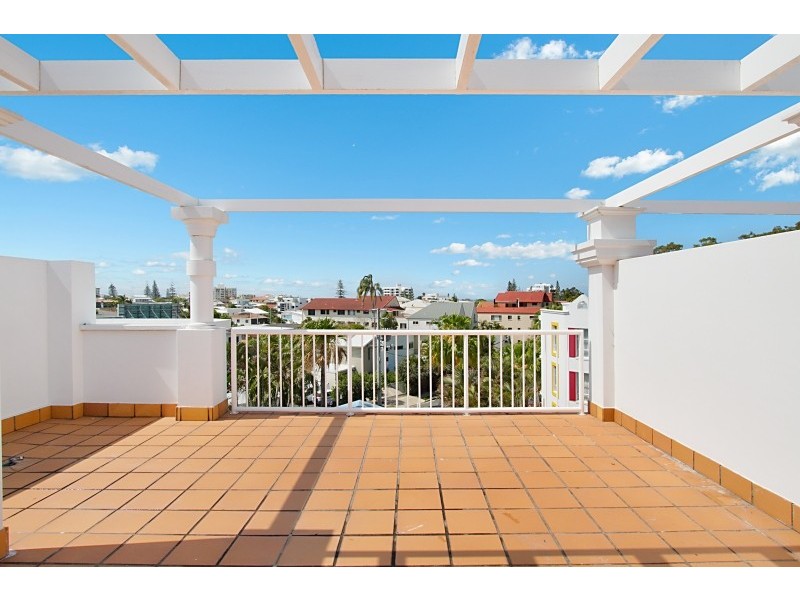 45/28 Chairlift Avenue, Miami QLD 4220