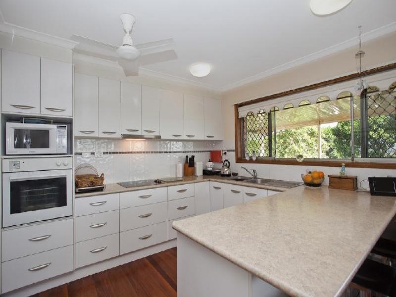 26 Brakes Cresent, Miami QLD 4220