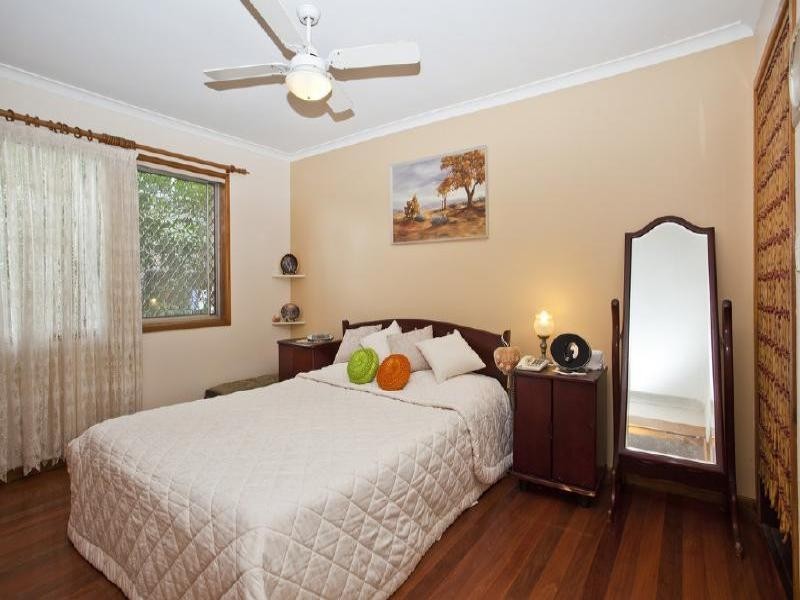 26 Brakes Cresent, Miami QLD 4220