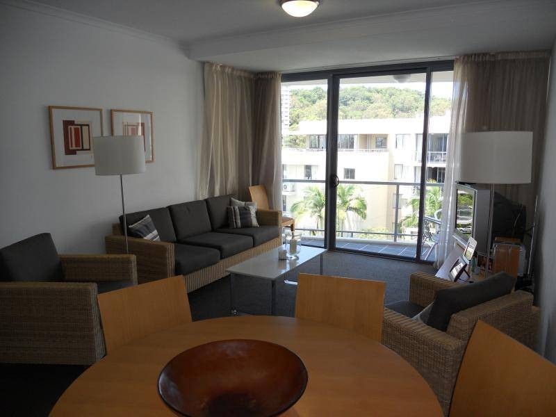 1136/1 Ocean Street,, Burleigh Heads QLD 4220