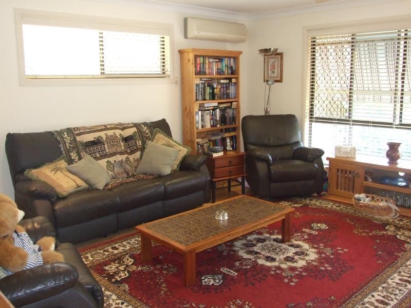 1/1 Greenleaf Close, Burleigh Waters QLD 4220