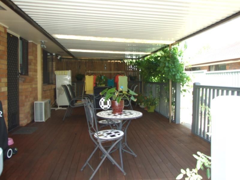 1/1 Greenleaf Close, Burleigh Waters QLD 4220