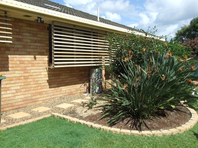 1/1 Greenleaf Close, Burleigh Waters QLD 4220