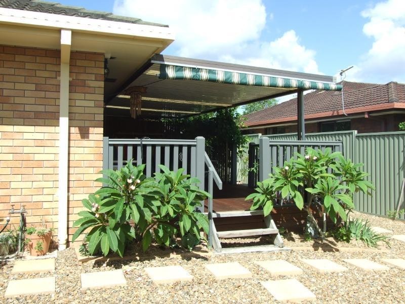 1/1 Greenleaf Close, Burleigh Waters QLD 4220