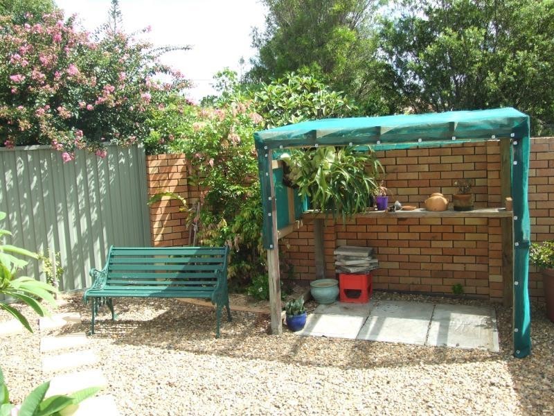 1/1 Greenleaf Close, Burleigh Waters QLD 4220