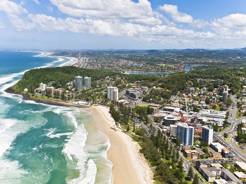 1/18 Peacock Pl, Burleigh Waters QLD 4220